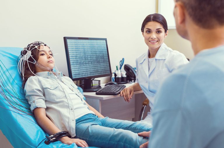 Mapeamento Cerebral Clínica Tomus e Imagem Mapeamento Cerebral Clínica Tomus e Imagem
